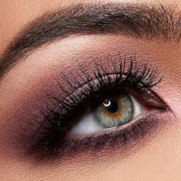 NIB Marvelous Mauves Eyeshadow Palette - Picture 3 of 8